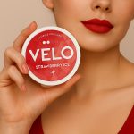 VELO Strawberry Ice – Çilek & Buz Slim Nikotin Poşeti